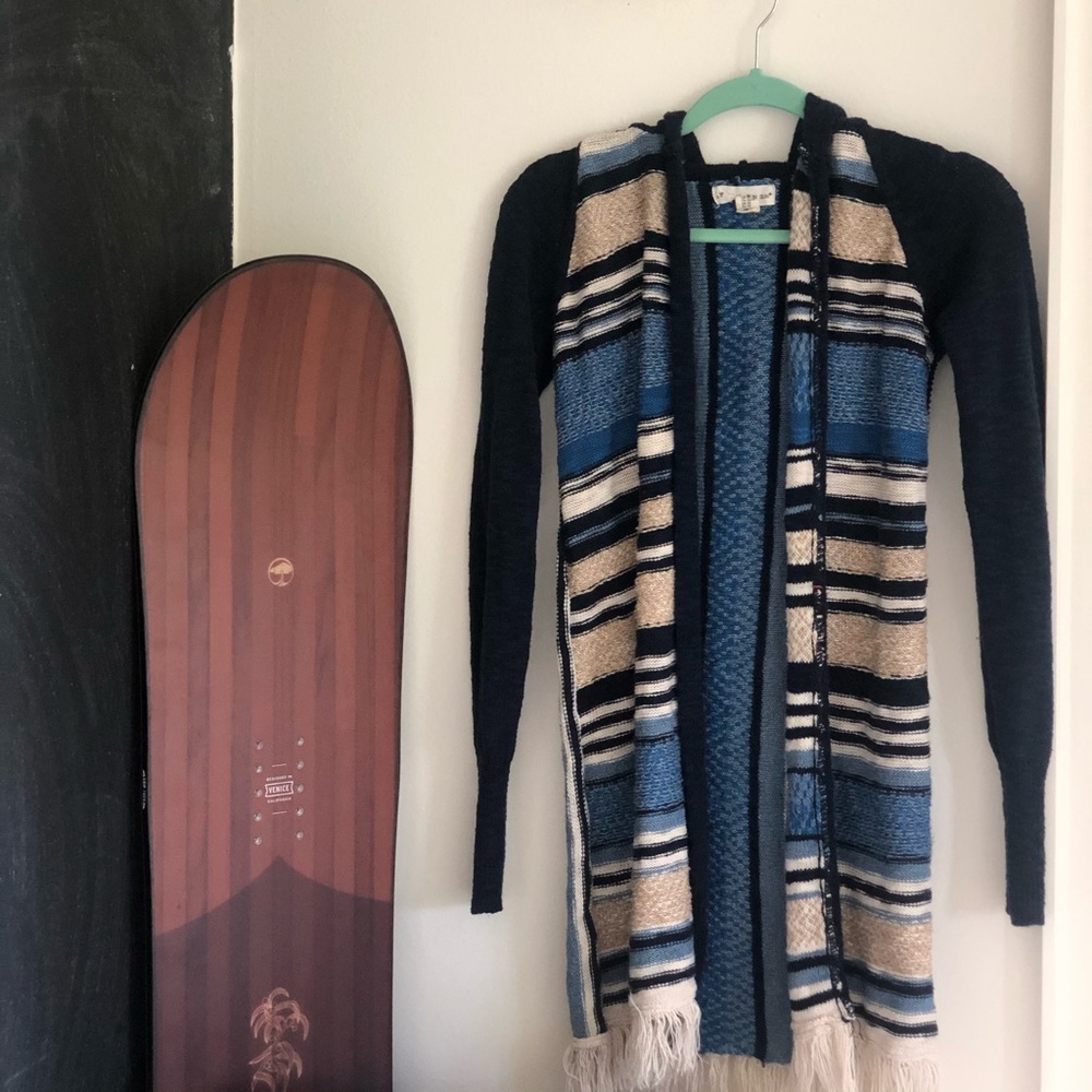Long Aztec sweater - Picture 2 of 2